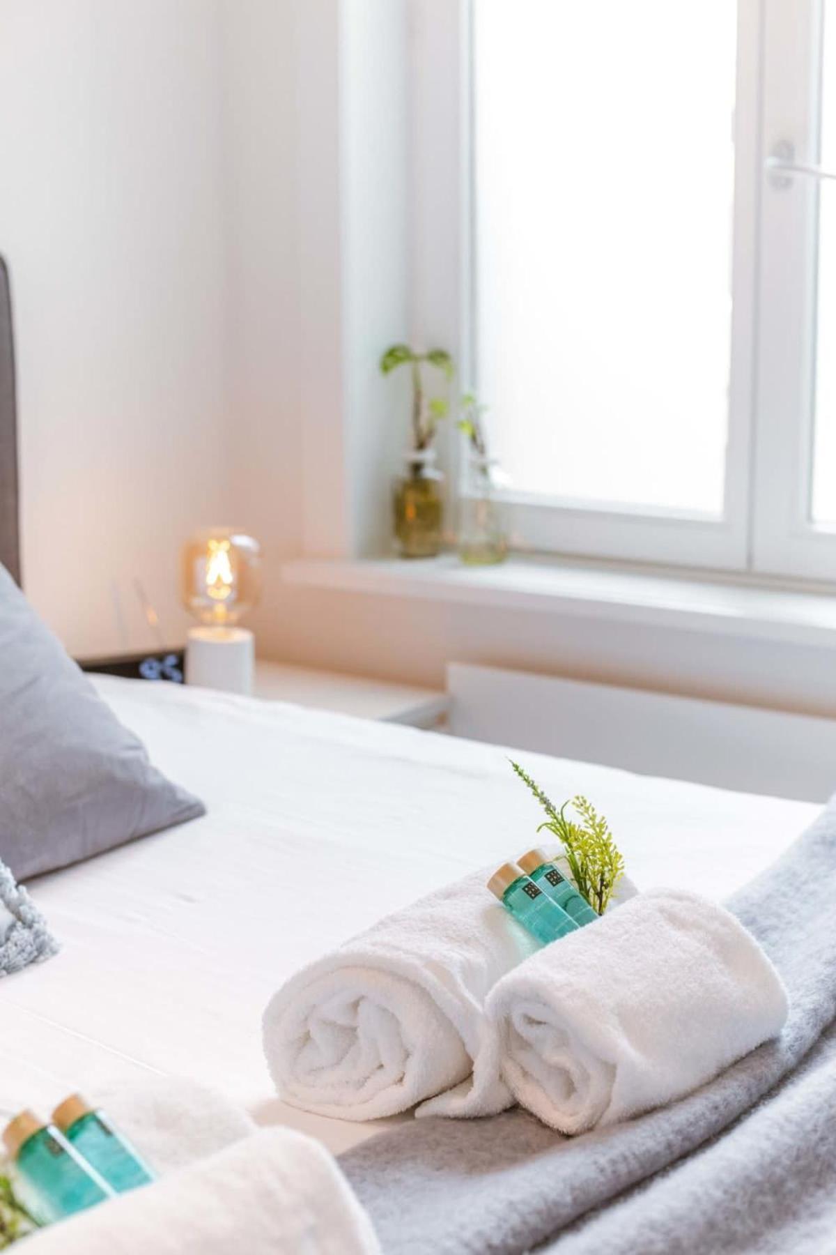 Huswell - Brand New Apartment Near The Beach 布兰肯贝赫 外观 照片
